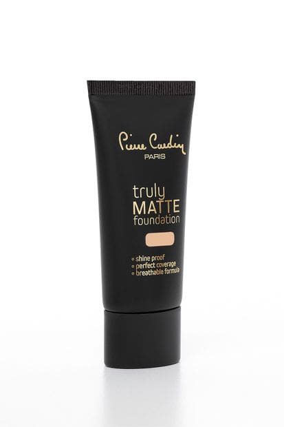 Pierre Cardin Truly Matte Foundation Light 965 – Image 2